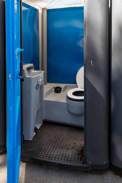 Portable Toilet Options We Offer in Oildale, CA